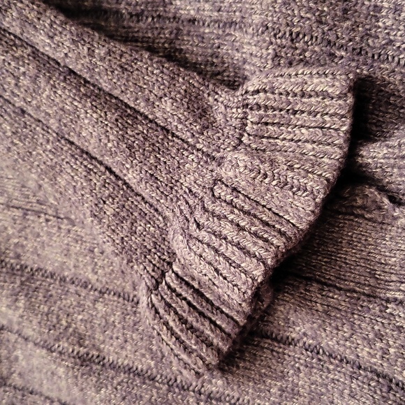 Adorable greyish blue cardigan with ruffle hem and cuffs - Picture 5 of 5